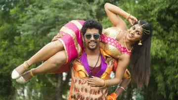 Zasłona do filmu "மணியார் குடும்பம்" #1164248