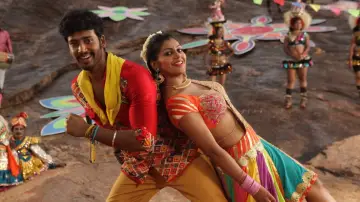 Zasłona do filmu "மணியார் குடும்பம்" #1164249