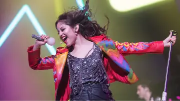 Zasłona do filmu "Soy Luna: En Concierto" #1180324