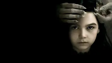Zasłona do filmu "Guwernantka" #348933