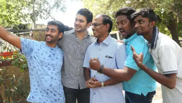 Zasłona do filmu "ஆளுக்கு பாதி 50/50" #1163722