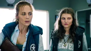 Zasłona do filmu "Wstrząsy 6: Zimny dzień w piekle" #324827