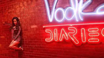 Zasłona do filmu "Vodka Diaries" #972322