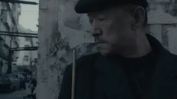 Zasłona do filmu "Siedzący słoń" #1083658