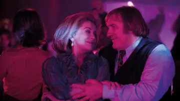 Zasłona do filmu "Żona doskonała" #303895
