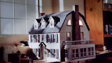 Zasłona do filmu "Amityville: Drzwi do piekła" #471622
