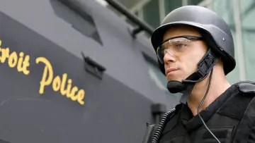 Zasłona do filmu "S.W.A.T.: Miasto w ogniu" #324142