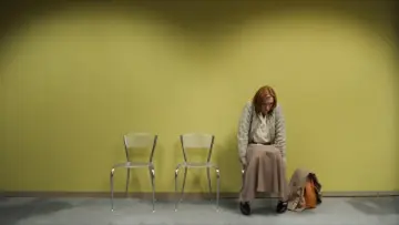 Zasłona do filmu "Urzędowanie" #1588327