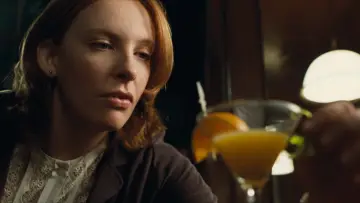 Zasłona do filmu "Urzędowanie" #1588328