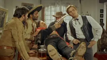 Zasłona do filmu "Pistolet dla Ringa" #1899128