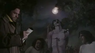 Zasłona do filmu "La casa dalle finestre che ridono" #989438
