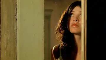 Zasłona do filmu "La casa dalle finestre che ridono" #989448