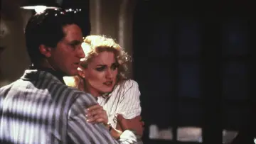 Zasłona do filmu "Niespodzianka z Shanghaju" #481703