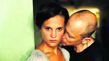 Zasłona do filmu "Till det som är vackert" #450825