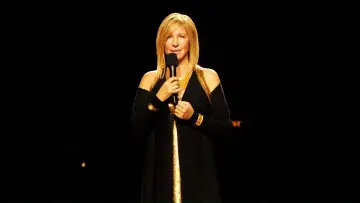 Zasłona do filmu "Streisand: Live in Concert 2006" #714924