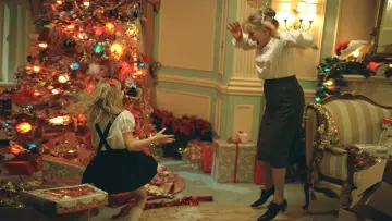 Zasłona do filmu "Eloise at Christmastime" #451837