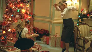 Zasłona do filmu "Eloise at Christmastime" #451838