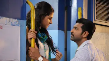 Zasłona do filmu "தடம்" #493020
