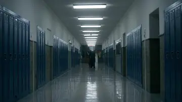 Zasłona do filmu "Może pora z tym skończyć" #872142