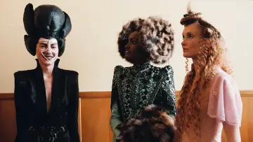 Zasłona do filmu "McQueen" #406150