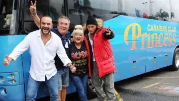 Zasłona do filmu "All Inclusive" #482223