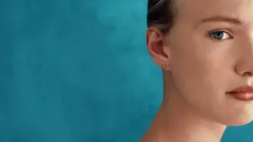 Zasłona do filmu "Dziewczyna" #234468