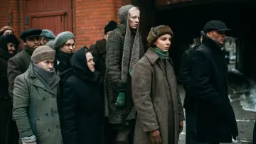 Zasłona do filmu "Wysoka dziewczyna" #1011087