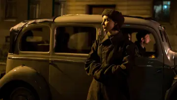 Zasłona do filmu "Wysoka dziewczyna" #1011091
