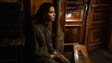 Zasłona do filmu "Wysoka dziewczyna" #1011093
