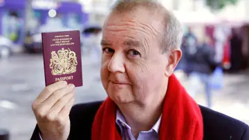 Zasłona do filmu "Who Should We Let In? Ian Hislop on the First Great Immigration Row" #1182222