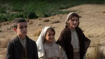 Zasłona do filmu "Fatima" #438441
