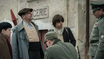 Zasłona do filmu "Czekając na Anyę" #423028