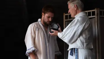 Zasłona do filmu "Midsommar. W biały dzień" #235168