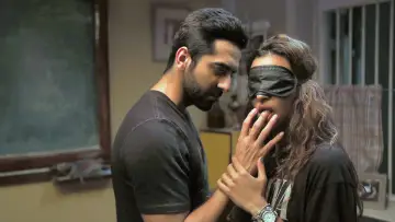Zasłona do filmu "Andhadhun" #887713