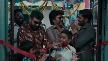 Zasłona do filmu "பேட்ட" #1651648