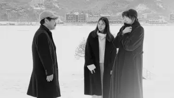 Zasłona do filmu "강변호텔" #429137