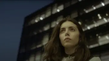 Zasłona do filmu "Mia" #586324