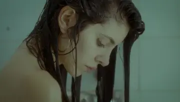 Zasłona do filmu "Mia" #586337