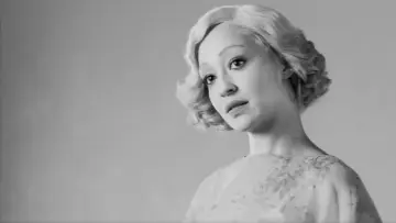 Zasłona do filmu "Pomiędzy" #390651