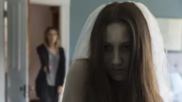 Zasłona do filmu "Isabelle" #348382