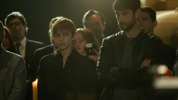 Zasłona do filmu "Podwójne morderstwo: cisza białego miasta" #353399
