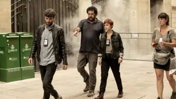 Zasłona do filmu "Podwójne morderstwo: cisza białego miasta" #353404