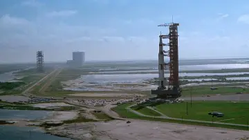 Zasłona do filmu "Apollo 11" #378654