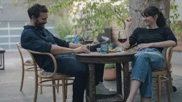 Zasłona do filmu "Coś się kończy, coś zaczyna" #402522