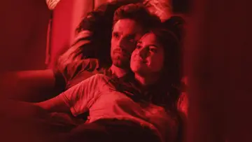 Zasłona do filmu "Coś się kończy, coś zaczyna" #402527
