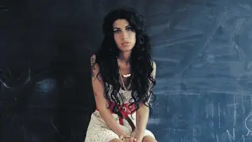Zasłona do filmu "Classic Albums: Amy Winehouse - Back to Black" #451350