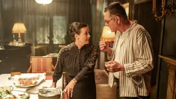 Zasłona do filmu "Ei koskaan yksin" #537246