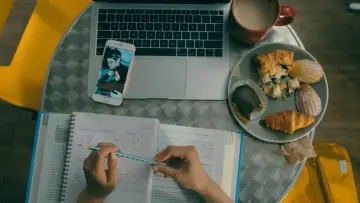 Zasłona do filmu "Do wszystkich chłopców: P.S. Wciąż cię kocham" #812343