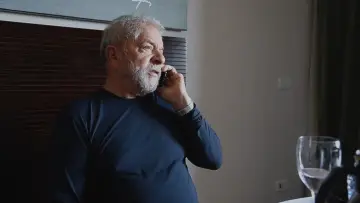 Zasłona do filmu "Democracia em Vertigem" #425078