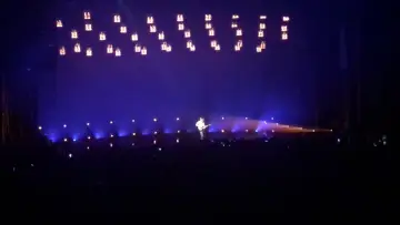 Zasłona do filmu "Vianney en concert à l’AccorHotels Arena" #1157126
